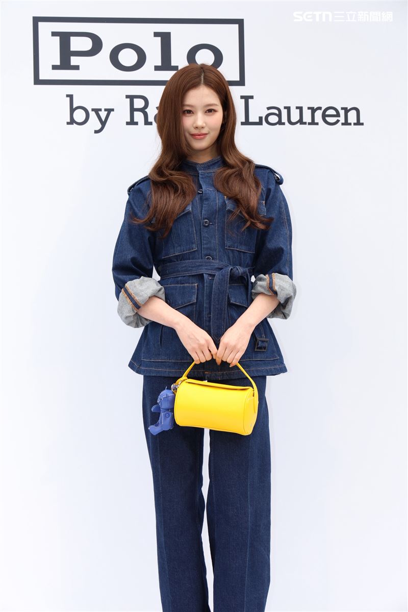 SANA現身，現場目測上千名粉絲到場。（圖／記者鄭孟晃攝影）