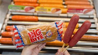 小7開賣香腸！霜淇淋、思樂冰第二件10元