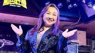 民歌天后被鮮肉當眾告白　羞回：晚了40年