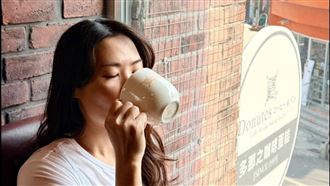 咖啡因,角膜,腺苷,淚液,咖啡,洪啟庭