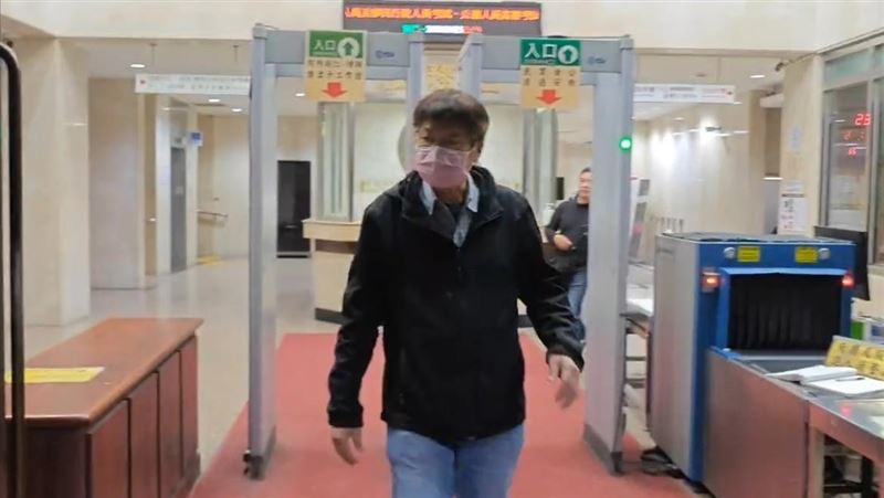 台北市立大學採購弊案，廠商負責人陳春盛以20萬元交保。（圖／翻攝畫面）