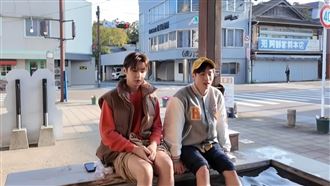 炎亞綸、阿本9年情斷　首同框出國互動曝