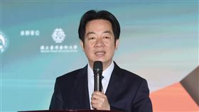 賴總統出席國家講座主持人頒獎典禮（1）總統賴清德（圖）23日下午在台北出席「第29屆國家講座主持人、第8屆國家產學大師獎暨第69屆學術獎頒獎典禮」時表示，期待透過政府提供各種機會和資源，打造更好的研究環境，助台灣未來30年內，在物理、化學、醫學等3個領域至少增加3名諾貝爾獎得主。中央社記者張皓安攝　115年3月23日