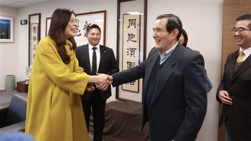 馬辦風波　他揭鄭麗文樂​見宮內局浮檯面