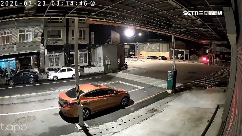 屏東恆春有名駕駛半夜3點多，高速狂飆逆向衝進路旁果園，最終傷重不治，經抽血檢測酒測值1點多