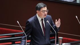 卓榮泰立院列席備詢立法院會24日續對行政院長卓榮泰提出施政方針及施政報告繼續質詢，卓榮泰（圖）列席備詢，回應國民黨立委萬美玲詢問有關核能政策議題。 中央社記者翁睿坤攝　115年3月24日