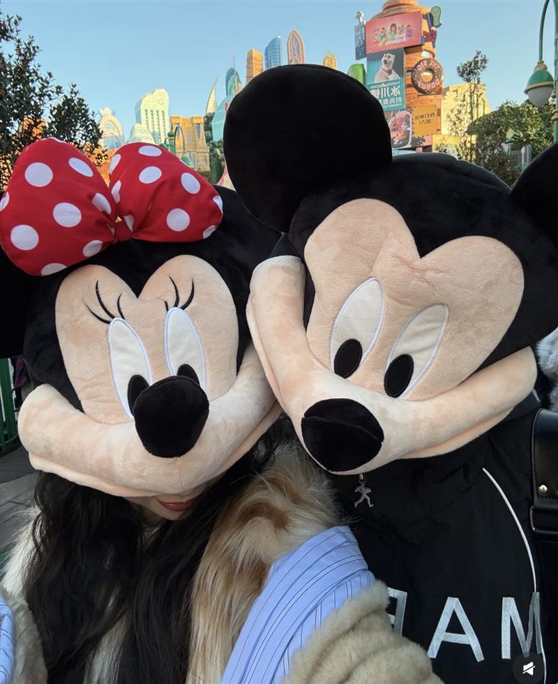 中國網紅阿沁官宣新戀情。（圖／翻攝自小紅書）