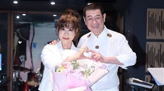 情纏龍千玉30年　蔡小虎公開配偶欄狀態