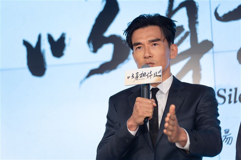 楊一展對於楊銘威婚變感到詫異。（圖／大愛提供）