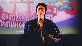 金曲歌王唱哭日本觀眾　被讚：像在說故事