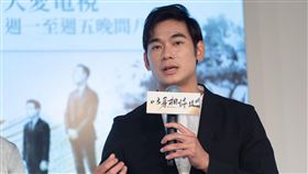 亮哲飾演口腔顎面外科主治醫師。（圖／大愛提供）