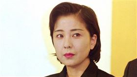 2013年佳那晃子因「蛛網膜下腔出血」昏迷倒地。(圖／翻攝自X)
