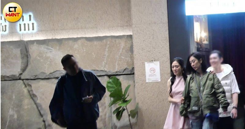 昔日「馬桶小開」邱士楷的上海老婆Ariel現身楊千霈的生日趴。（圖／CTWANT）