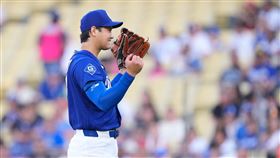 大谷翔平對決前隊友楚奧特（Mike Trout），表情由笑轉怒。（圖／美聯社／達志影像）