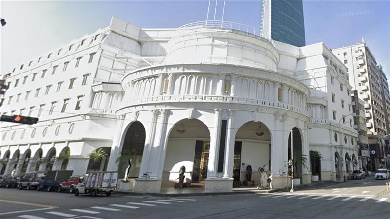 屋馬燒肉園邸店停業10個月，卻傳出店面出租消息。(圖／翻攝自Googlemap)