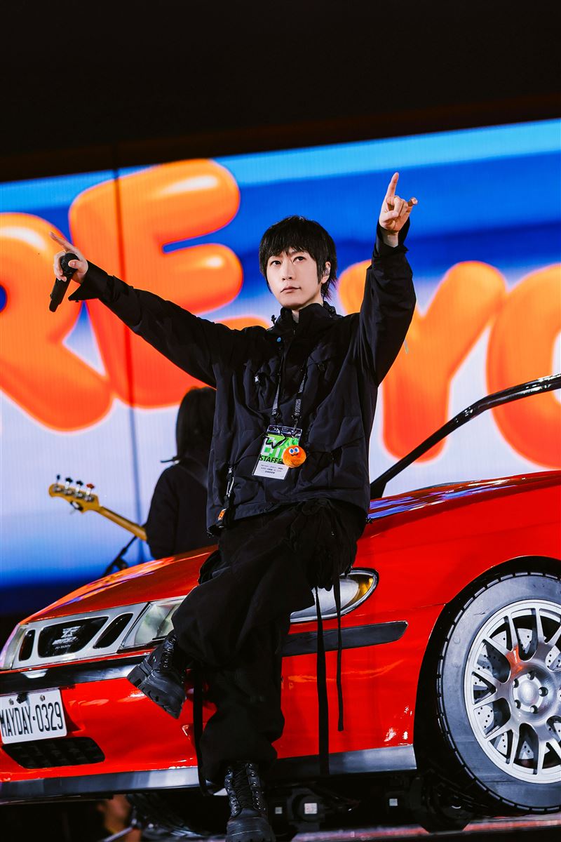 五月天臨時取消24日演出，阿信彩排時再度致歉。（圖／相信音樂提供）