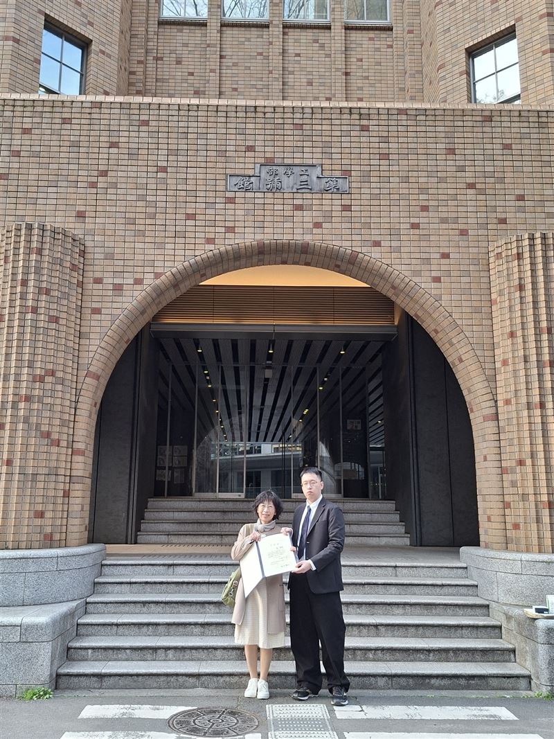 陳佩琪（左）貼出與兒子柯傅堯（右）的合影。（圖／翻攝自陳佩琪臉書）