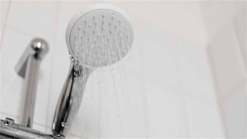 畢旅玩過頭！高職生偷拍洗澡片惡搞下場曝