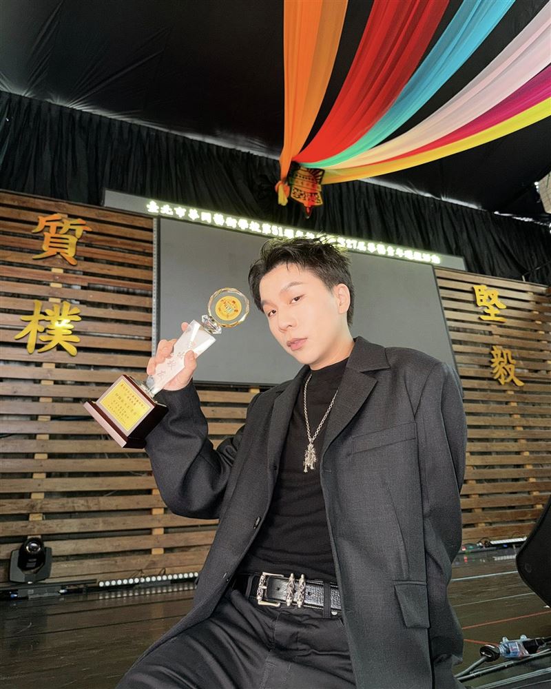 派翠克回憶小鬼以前回母校勉勵學弟妹的話。（圖／翻攝自臉書）
