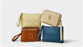 中華航空推出全新升級的機上旅行包（Travel Kit），首度攜手紐約時尚精品Marc Jacobs與丹麥多方位設計品牌FRAMA。（圖／華航提供） 