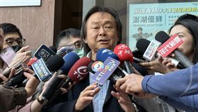 民進黨立委王世堅出席中執會前受訪（圖／記者劉秀敏攝影）