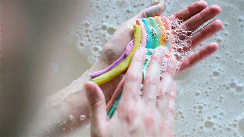 彩虹奇趣泡泡皂。（圖／品牌業者提供）