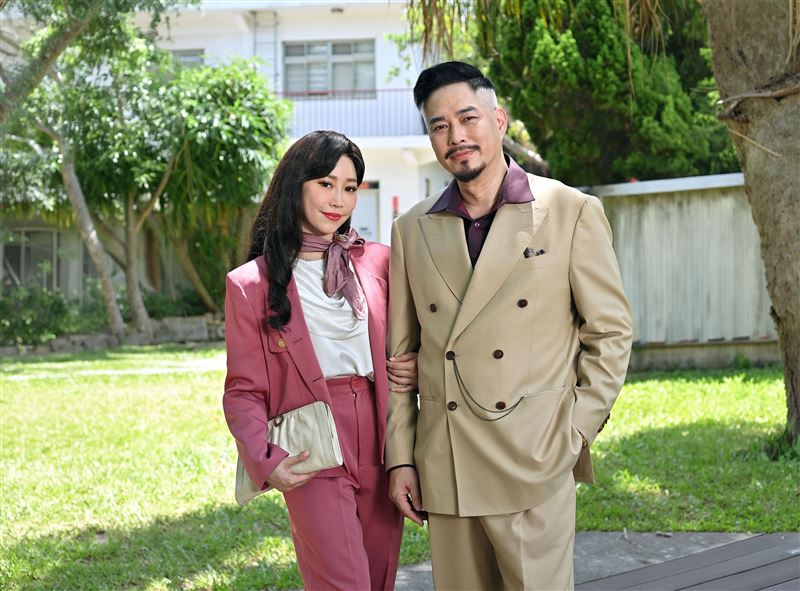 黃露瑤（左）和林健寰（右）加入《寶島西米樂》劇組。（圖／台視提供）