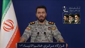 伊朗軍方發言人左弗卡里25日再開酸!他打臉川普談判說，稱川普「在跟自己談判」。（圖／翻攝自X平台 @DailyNewsJustIn）