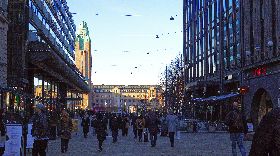 赫市街頭充滿安靜與平和