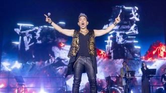 從出道橫跨影歌雙棲，到巡演足跡遍布全球，任賢齊再度以舞台魅力掀起話題，「齊跡2026」世界巡迴演唱會近日唱進聖淘沙名勝世界，連開２場吸引大批歌迷朝聖。（圖／翻攝自任賢齊IG）