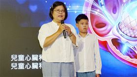 全台最年輕，心導管微創手術，12歲男童，重返校園，先天性心臟病(圖／中醫大附醫提供)
