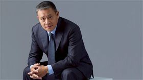 嵿鋒控股,錠嵂保經,毛以孝,戰略