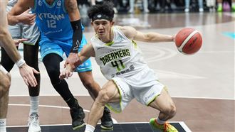 林俊吉、蔣淯安雙衛聯手　助夢想家8連勝