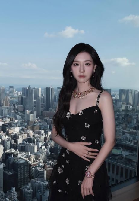 金智媛前幾年因《淚之女王》事業再攀巔峰。（圖／翻攝自IG @geewonii）