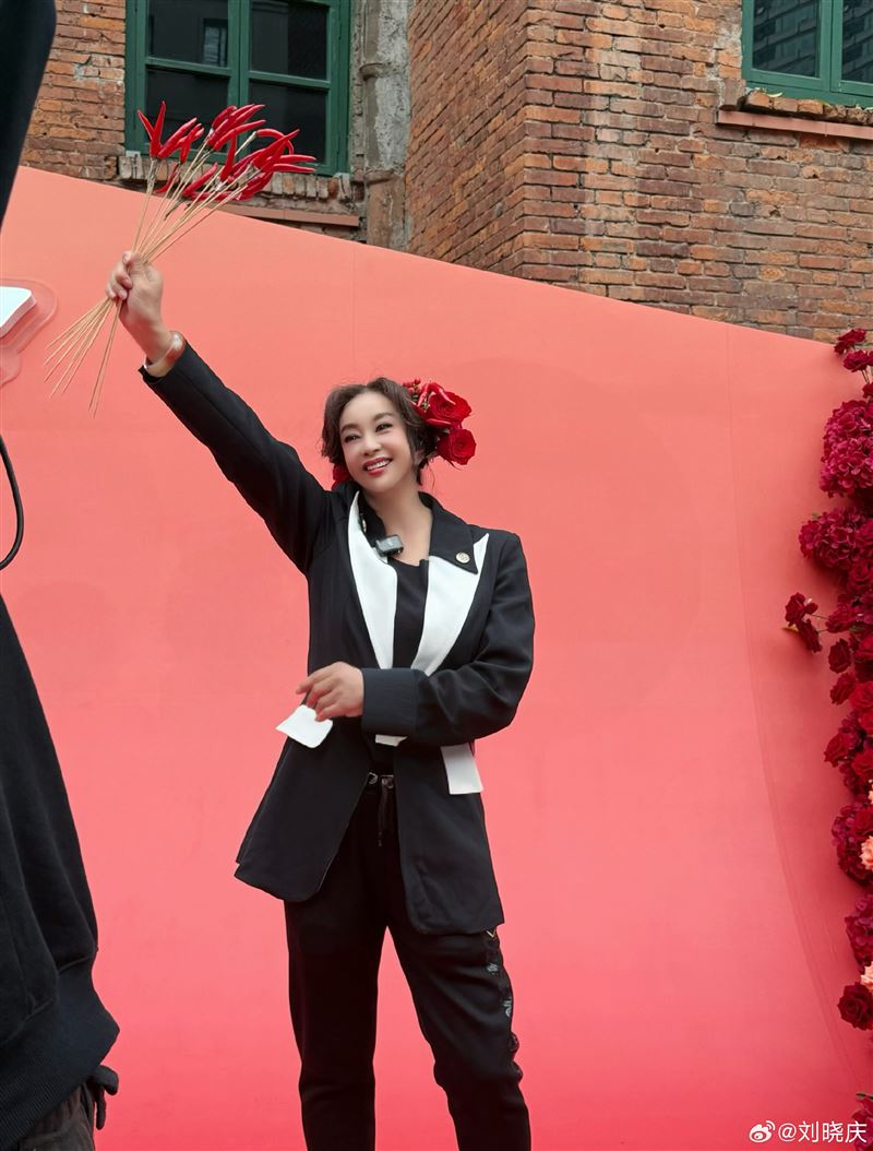 劉曉慶驚傳死訊。(圖/翻攝自微博)