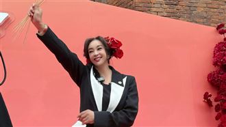 驚爆死在泳池　75歲劉曉慶點名兇手是外甥