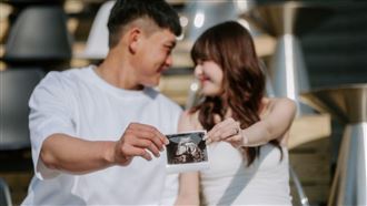 味全龍劉基鴻當爸爸了！網紅老婆嗨曝性別