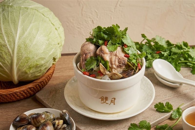 雙月食品社限定一日開賣「加爆香菜蛤蜊雞湯」！（圖／雙月食品社提供)