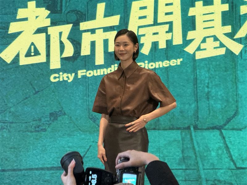 鍾瑶在劇中飾演工地女主任。（圖／記者宋亭誼攝影）