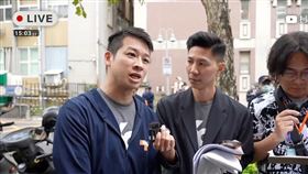 民眾黨前秘書長許甫（左），在直播中回嗆民進黨對一審宣判發表的聲明。（圖／柯文哲官方YT頻道）