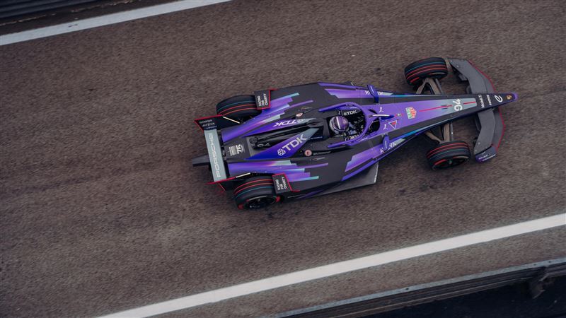 Wehrlein本紀第三站登上頒獎台。(圖/Porsche提供)