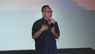 腦瘤復發剩半年命　名導大手術留2後遺症