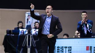 野獸轟全隊最高19分　許晉哲重掌兵符奪勝