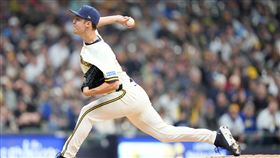 密爾瓦基釀酒人隊23歲新生代王牌米蕭羅斯基（Jacob Misiorowski）飆出單場11次三振。（圖／美聯社／達志影像）