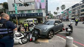 車禍,台中,西區,連環車禍,追撞,多車（圖／翻攝畫面）