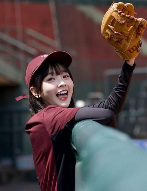 籃籃也感性表示，從2017年加入啦啦隊至今，一路走來的支持者都是她非常珍惜的存在，這段旅程對她而言意義重大。（圖／翻攝自籃籃IG）