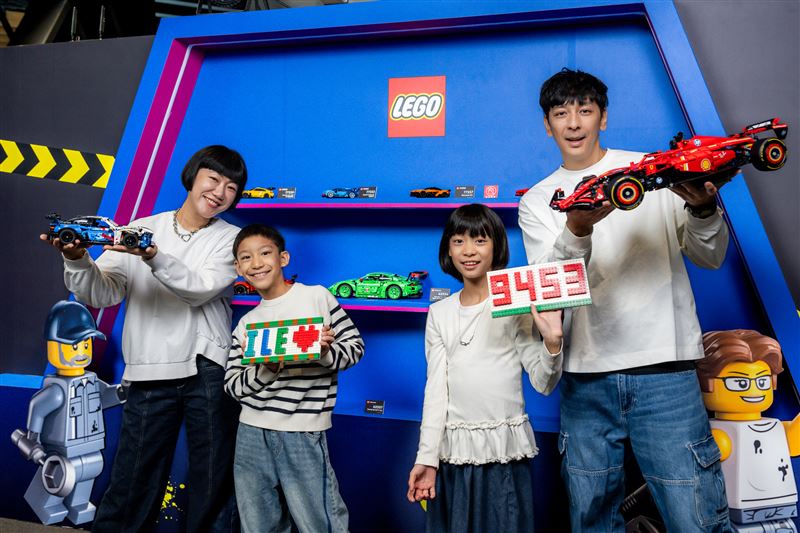 樂高在台茂購物中心打造賽車樂園。（圖／Lego提供）