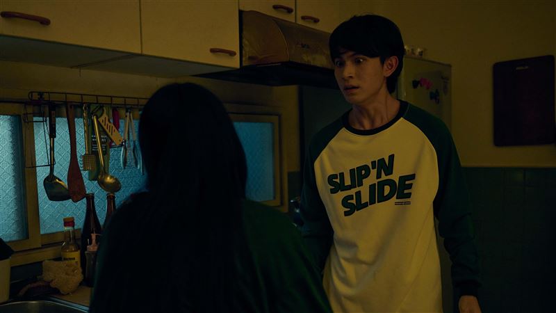 男星爆校園遭霸凌!書包塞爆活蟑螂反應曝