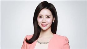 李恩珠原擔任氣象主播工作，怎料在公司招募新人後遭到解雇。（圖／翻攝自IG）