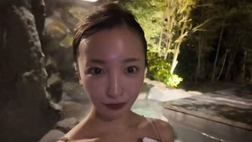 尪年薪減240萬　女星住豪宅又辦員旅惹議